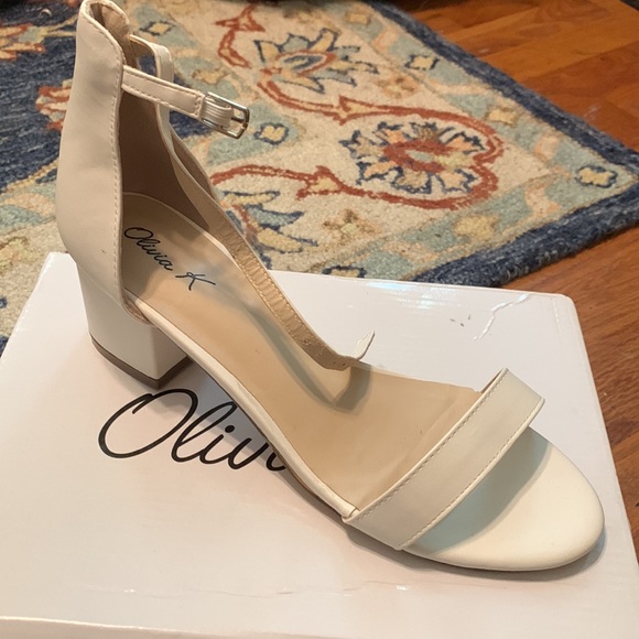 White Heels - Picture 3 of 4